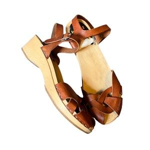 Swedish Hasbeens Brown Low Heel Clogs, size 39